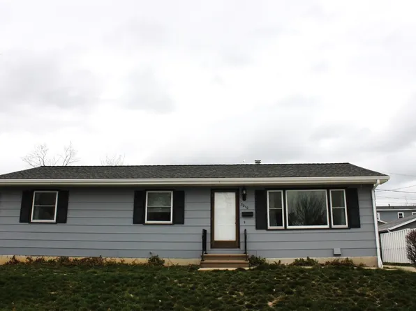 3010 Ravenwood Ter NW, Cedar Rapids, IA 52405