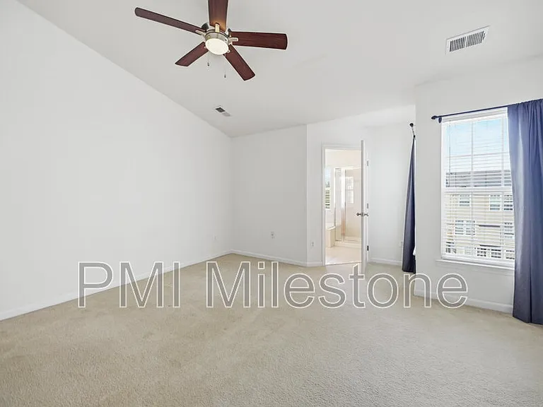 1247 Mare St — Photo 22