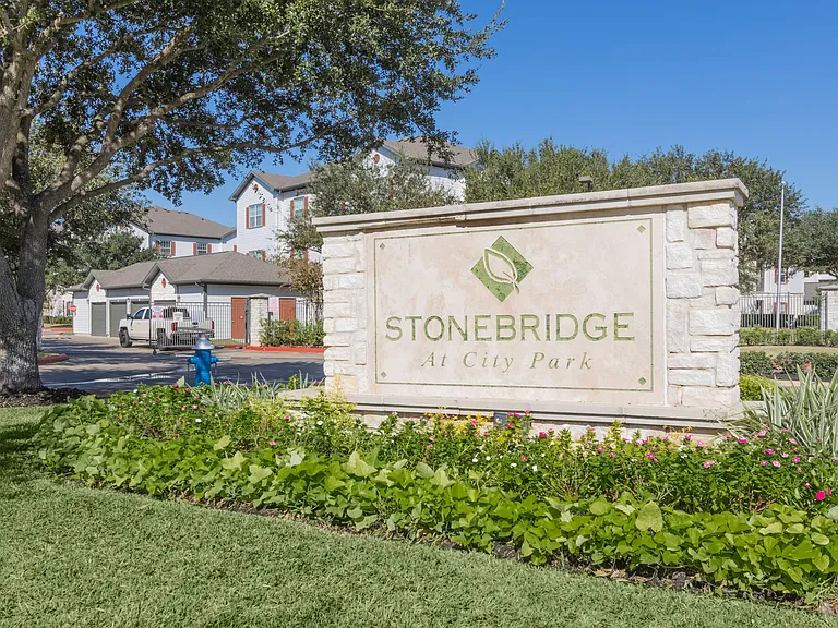 Stonebridge at City Park — Photo 18