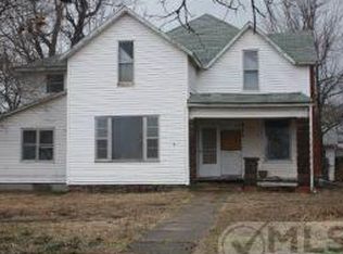 529 W Maple St, Columbus, KS 66725