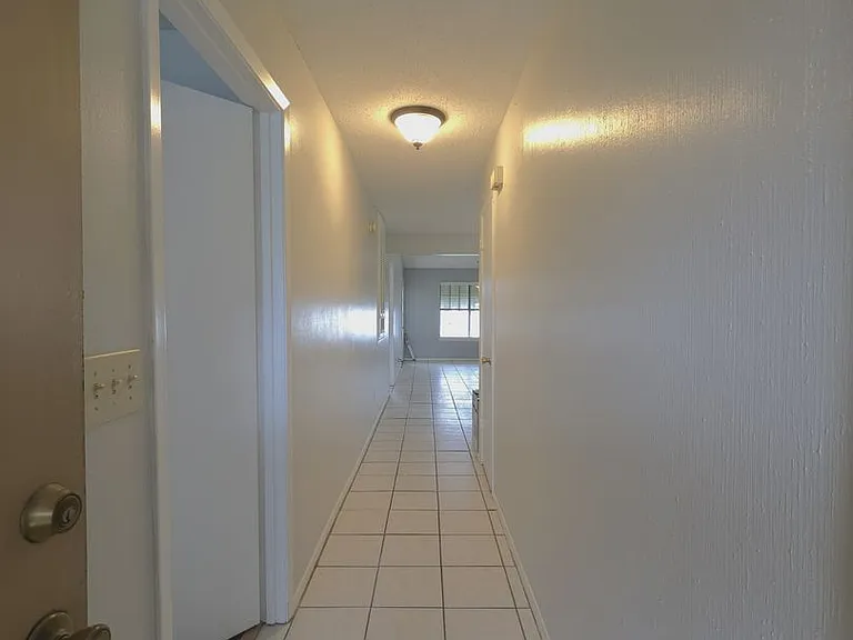 400 W South Town Dr #204 — Photo 12