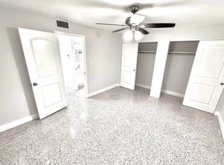 4200 1st St N #102, Saint Petersburg, FL 33703