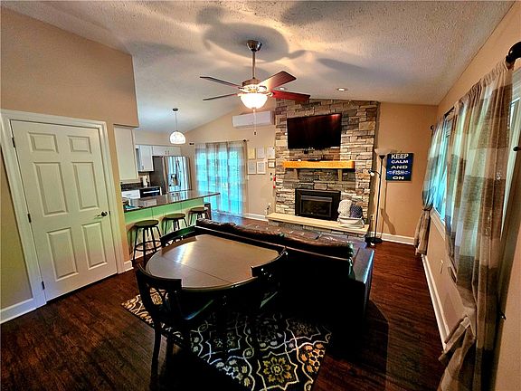 5th image of 11801 Lakeland Dr