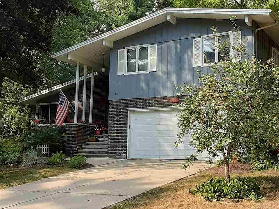 1st image of 734 Laverne Dr