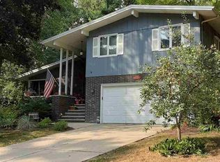 734 Laverne Dr, Green Bay, WI 54311