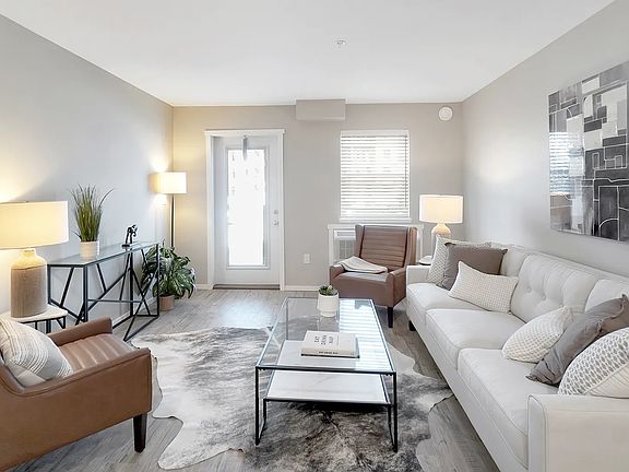 4th image of 4111 Crosland Pl #887584