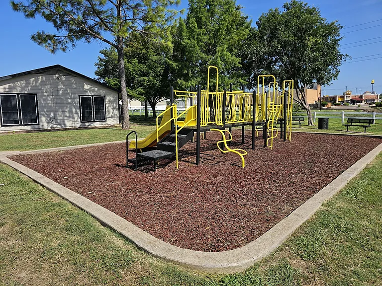 Lakewood Estates (TX) — Photo 6