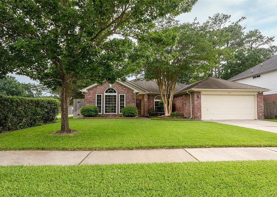 13927 Fairwood Springs Dr, Cypress, TX 77429 | Zillow