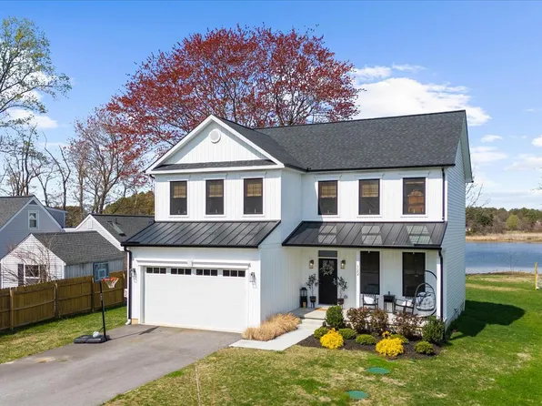 122 N Lake Dr, Stevensville, MD 21666