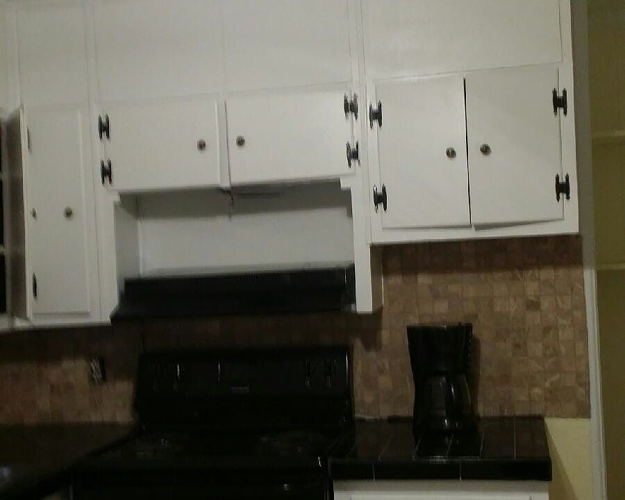 2nd image of 1936 Hooper St
