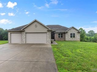 226 Indian Springs Dr, Jackson, MO 63755