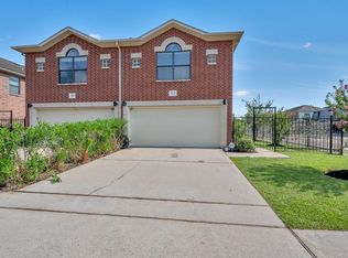 3602 Link Valley Dr, Houston, TX 77025