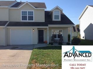 611 Goodrich Dr, Manhattan, KS 66502