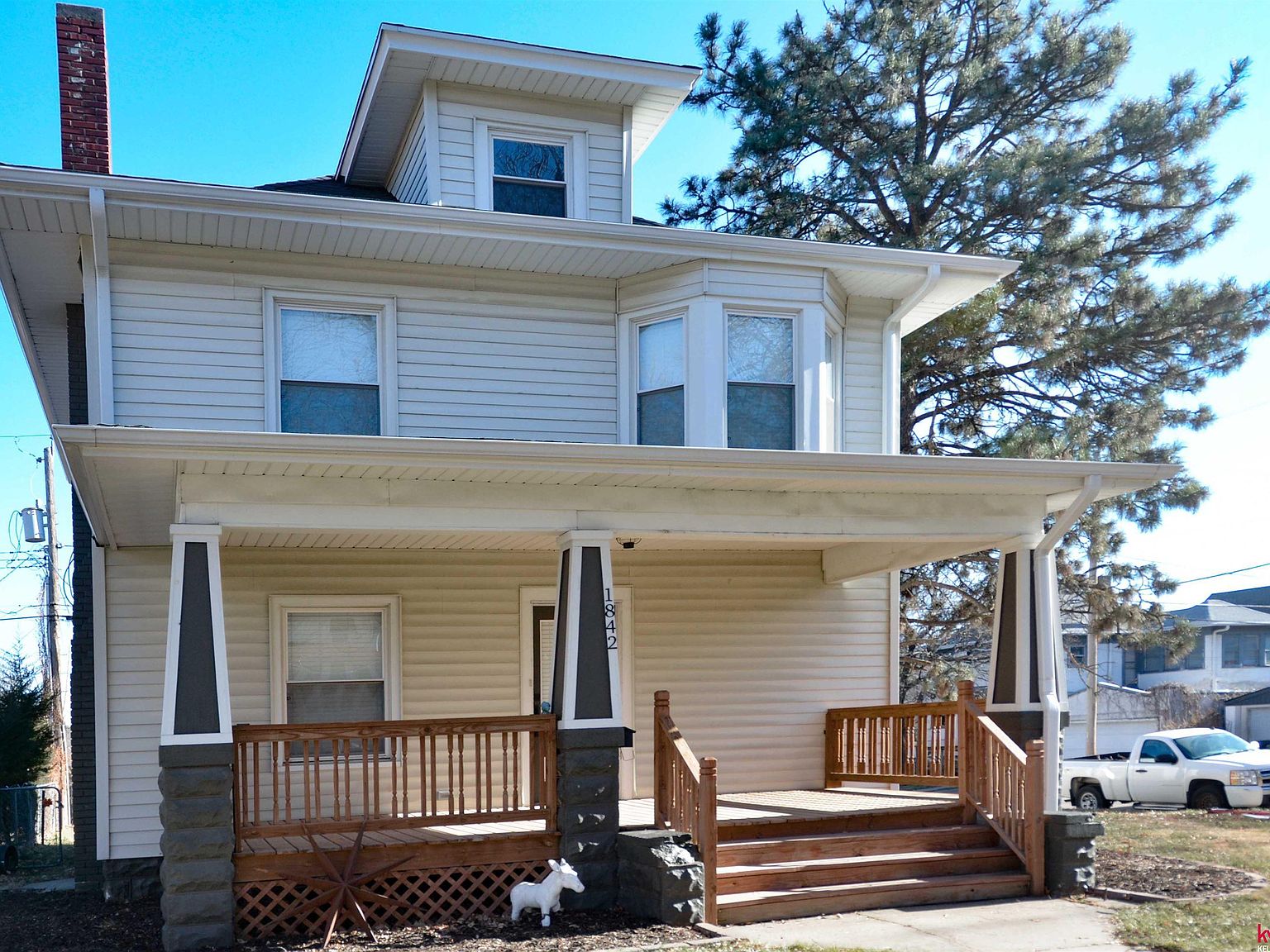1842 Pepper Ave, Lincoln, NE 68502 | Zillow