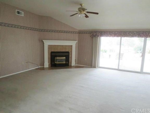 2nd image of 33472 Cottontail Ln