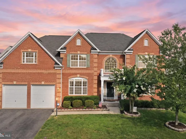 41663 Blue Grama Cir, Aldie, VA 20105