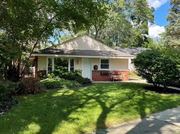 1222 Woodsboro Dr, Royal Oak, MI 48067