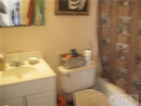 4th image of 1020 La Huasteca Way