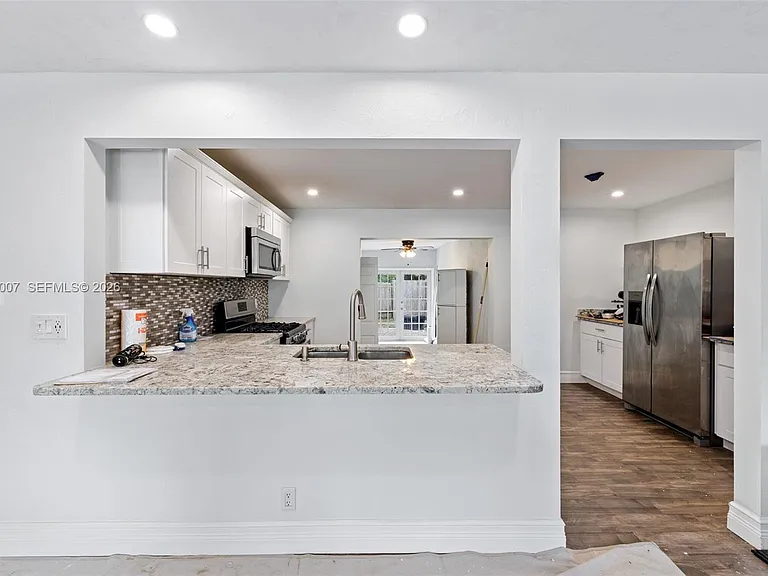112 Milton St #114 — Photo 8