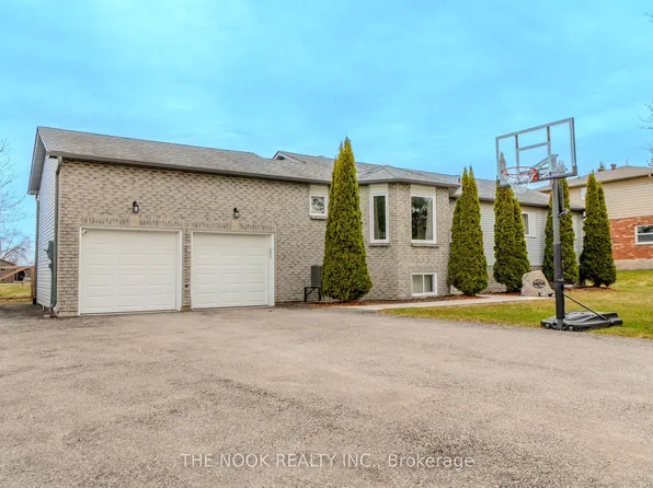 6 Sparrow Ct, Kawartha Lakes, ON K0M 2C0