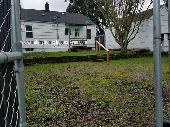 2315 Liberty Street NE Salem OR 97301 back ally entrance thr