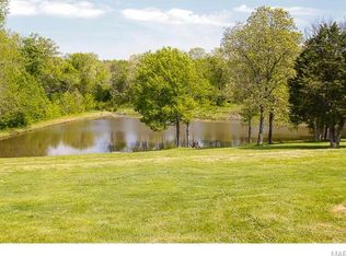 2465 Gravois Rd, Saint Clair, MO 63077