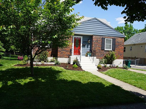2nd image of 6770 Le Conte Ave