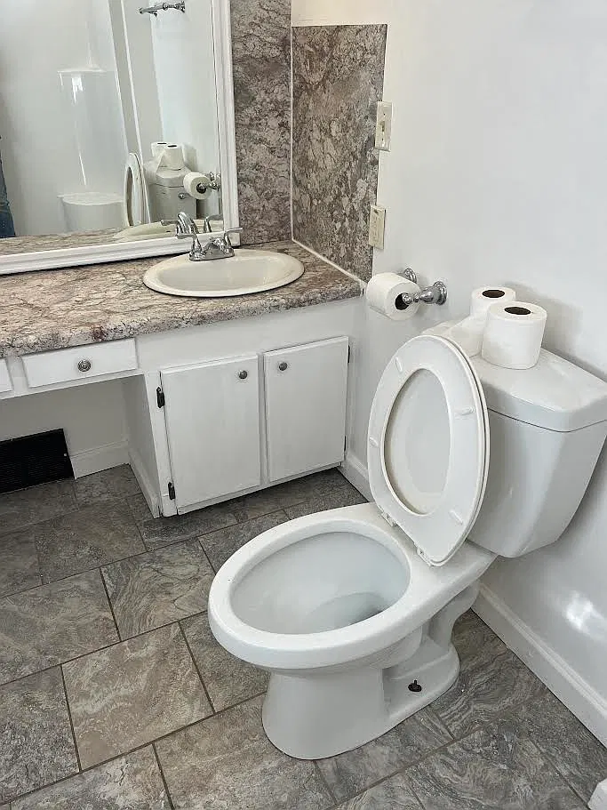 2 bed, 1708 sqft, $1,600 — Photo 2