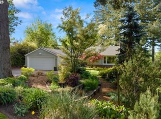 110 SW Ridge Dr, Portland, OR 97219