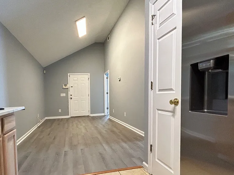 621 Kline St — Photo 2