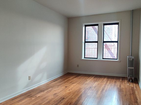 5th image of 2760 Holland Ave APT 2E