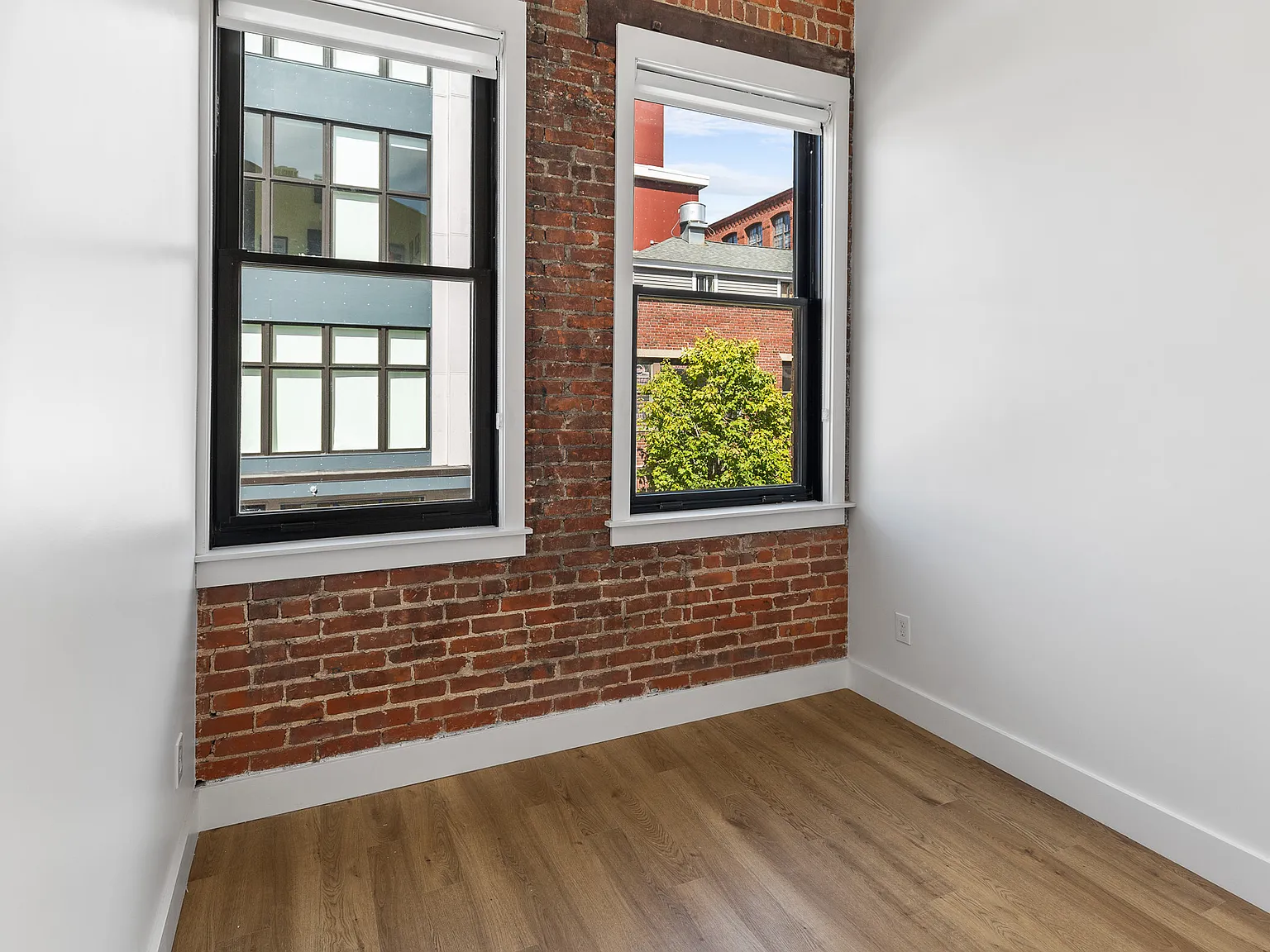1 bed, $2,350 — Photo 3