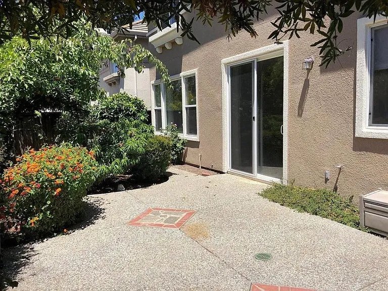1726 Via Cortina — Photo 12
