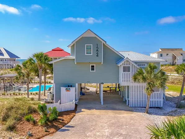 1224 E Gulf Beach Dr, Eastpoint, FL 32328