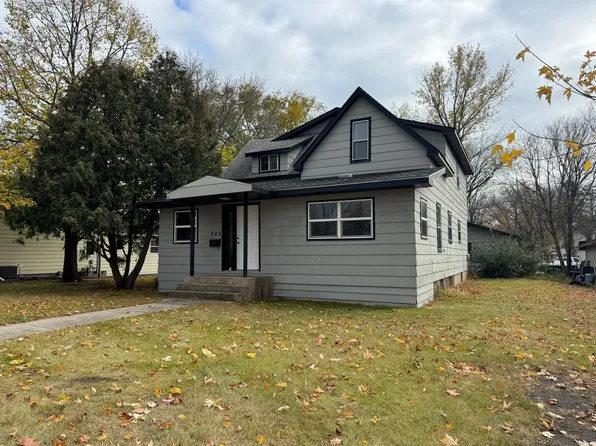 223 Oak St, Detroit Lakes, MN 56501