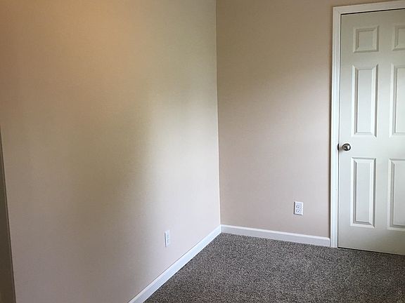 4th image of 107 N Otto St
