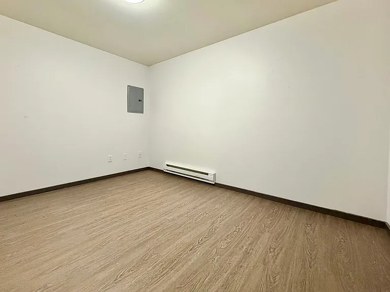 9050 Greenwood Ave N #106 — Photo 7