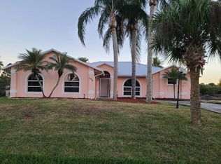 698 Concha Dr, Sebastian, FL 32958