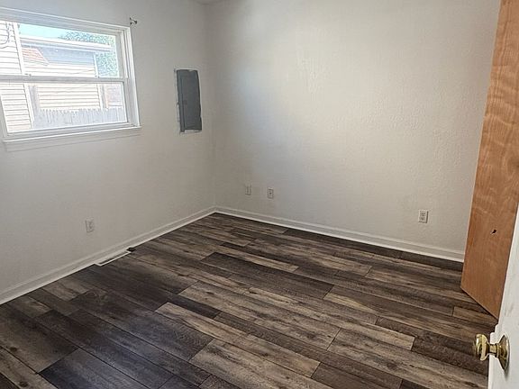 4th image of 1012 Woodward Ave #A