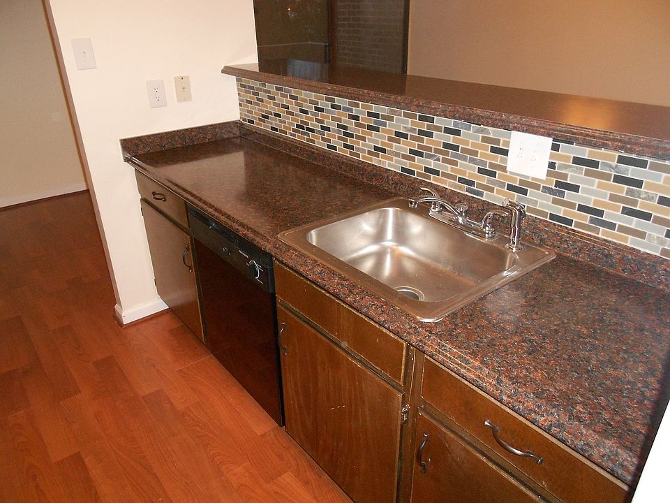 1st image of 11050 Camfield Ct APT 203
