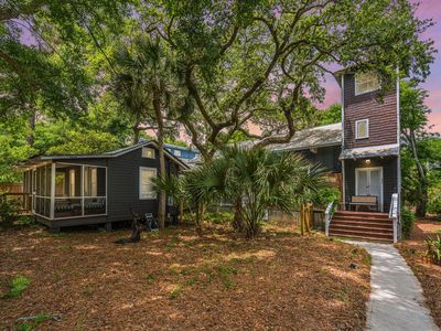 622 E Cooper Ave, Folly Beach, SC, 29439