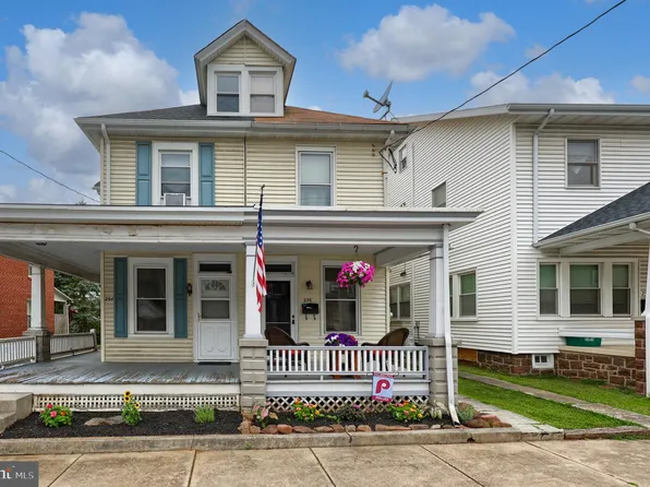 256 Church Ave, Ephrata, PA 17522