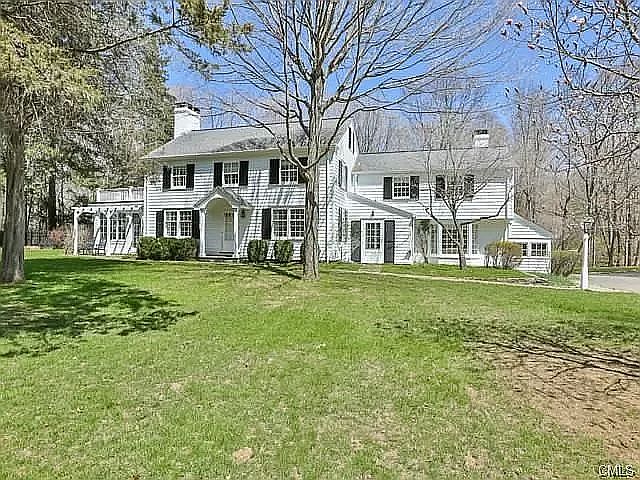2nd image of 53 Cedar Hls