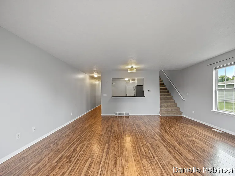 5449 Rivertown Cir SW — Photo 7