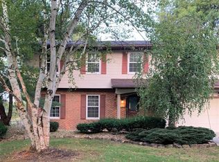 1084 Lawndale Dr, Tallmadge, OH 44278