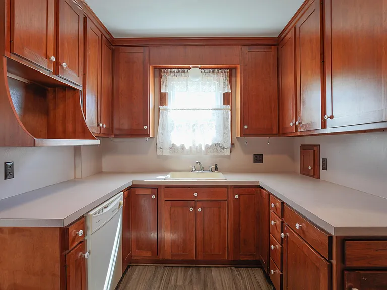 815 E Chestnut St — Photo 24