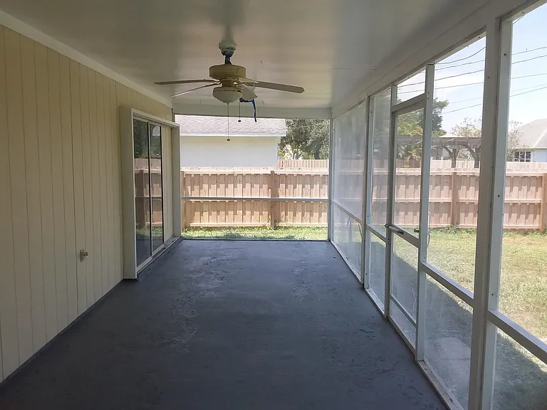 161 SW Grimaldo Ter — Photo 11