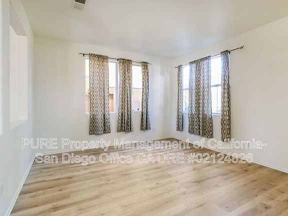 3rd image of 535 Island Breeze Ln