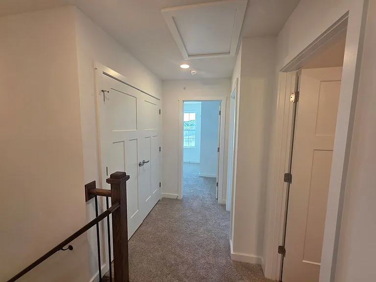 1806 Canterbury Dr — Photo 13