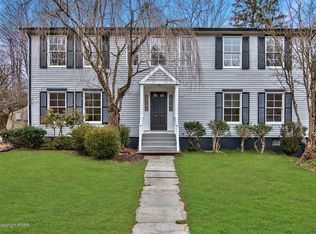 90 Mountain Rd, Delaware Water Gap, PA 18327